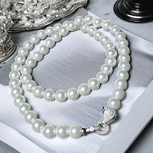 Luxury White Pearl Zircon Crystal Silver Panther Doorknock Necklace